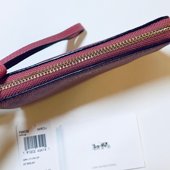 COACH Wristlet Pink NWT - Picture 5 of 10